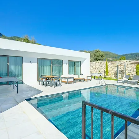 Saturn 4 - Planet Luxury Villa *