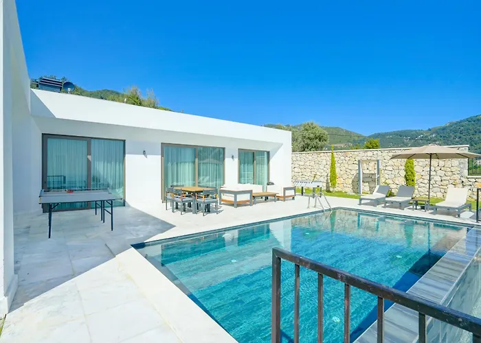 Saturn 4 - Planet Luxury Villa *